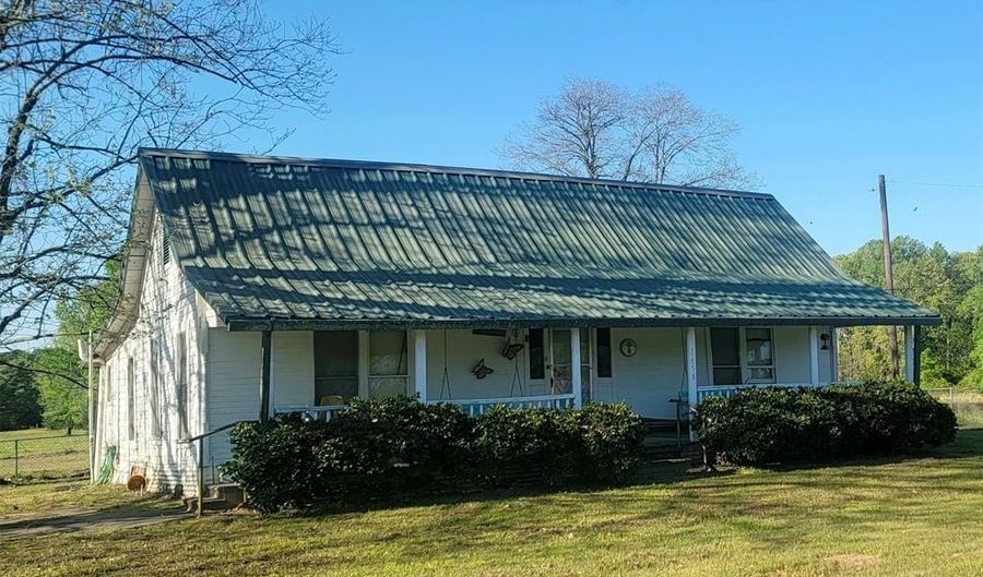 1658 County Road 4305, Annona, TX 75550 - 2 Beds, 1 Bath