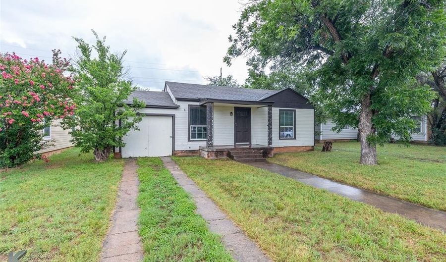 1641 Marshall St, Abilene, TX 79605 - 3 Beds, 1 Bath