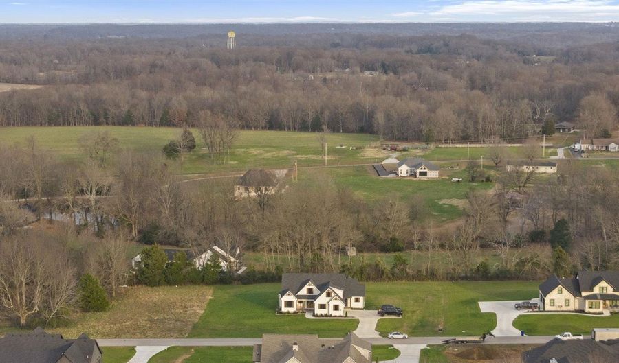 926 Collingwood Ct, Alvaton, KY 42122 - 4 Beds, 4 Bath