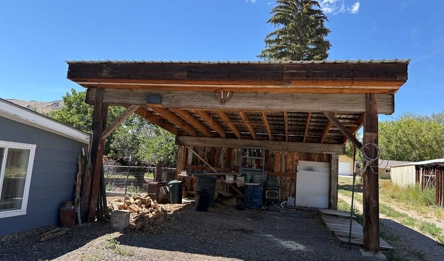 320 S 6th St, Challis, ID 83226 - 2 Beds, 1 Bath