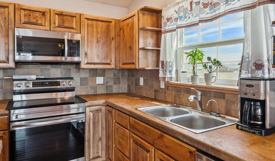 25 NEOSHA Trl, Boulder, WY 82923 - 4 Beds, 2 Bath