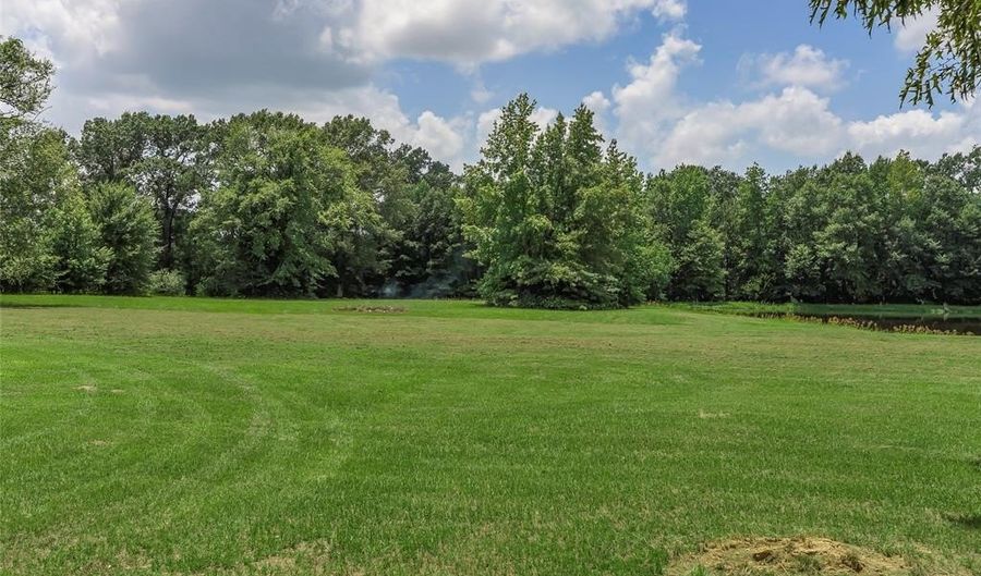 200 Finley Rd, Benton, LA 71006 - 5 Beds, 3 Bath