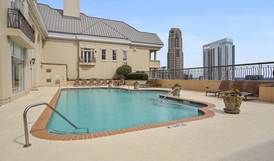 3334 Peachtree Rd NE 109, Atlanta, GA 30326 - 3 Beds, 2 Bath