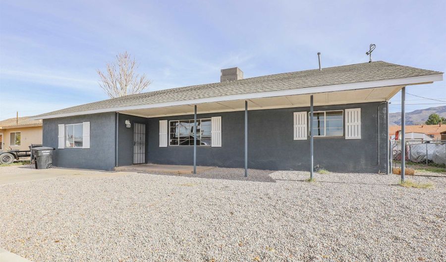 2406 Yale Ave, Alamogordo, NM 88310 - 4 Beds, 2 Bath