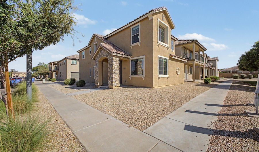 905 E AGUA FRIA Ln, Avondale, AZ 85323 - 4 Beds, 3 Bath