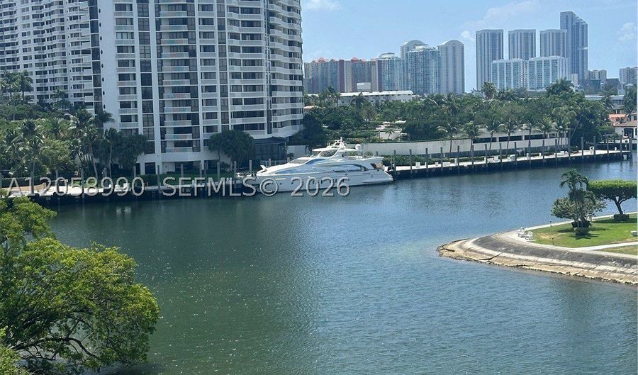 2930 Point East Dr E601, Aventura, FL 33160 - 1 Beds, 1 Bath