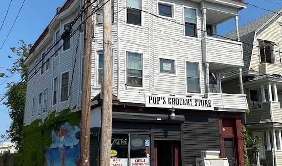 160 Main St, Bridgeport, CT 06604 - 5 Beds, 3 Bath