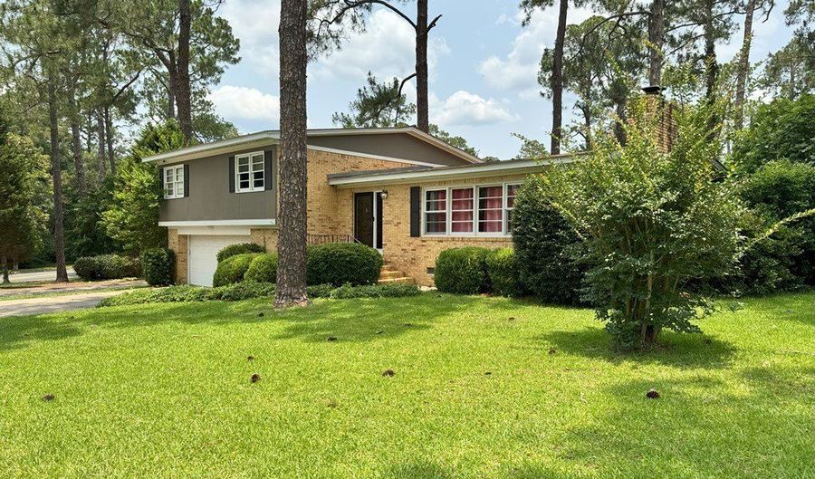 1657 Maryland Dr, Albany, GA 31707 - 3 Beds, 2 Bath