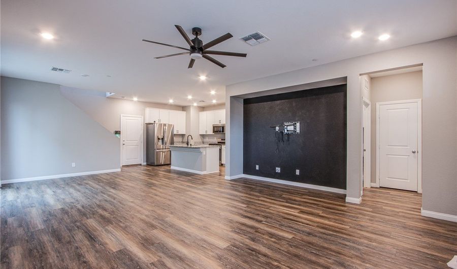 2462 Adige Pl, Henderson, NV 89044 - 3 Beds, 3 Bath