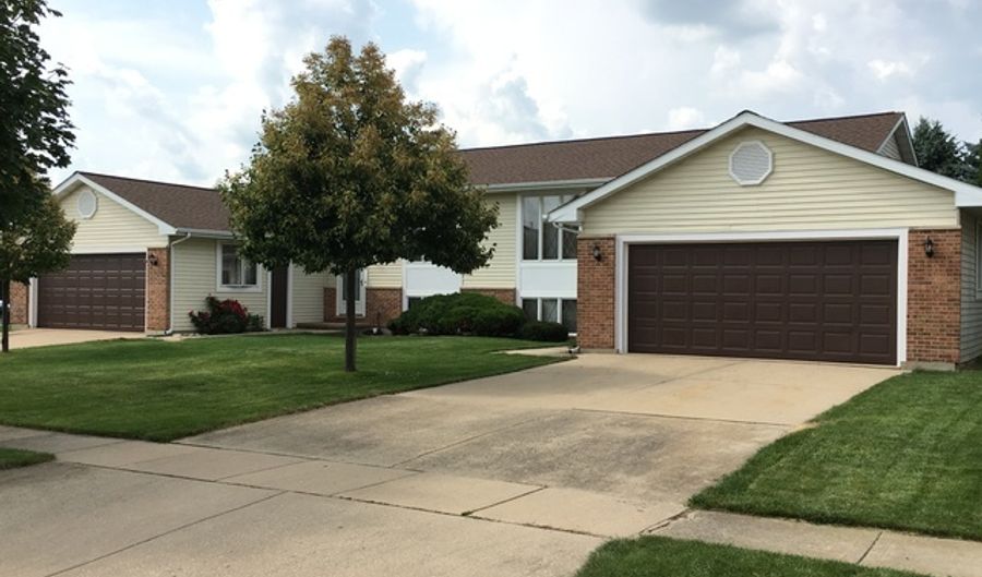 1617 Woodgate Dr, Sycamore, IL 60178 - 4 Beds, 2 Bath