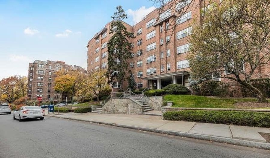235 Garth Rd Unit E5i, Scarsdale, NY 10583 - 1 Beds, 1 Bath