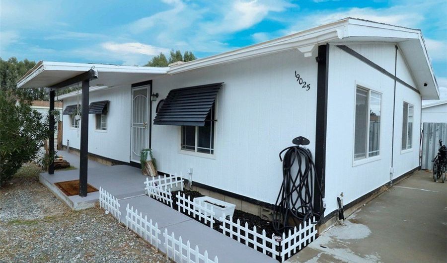 19025 Joshua, Adelanto, CA 92301 - 2 Beds, 2 Bath