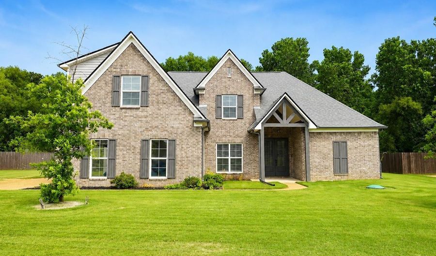 72 W SCOTTSDALE Cv, Atoka, TN 38004 - 5 Beds, 3 Bath