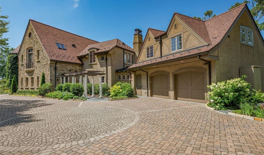 234 Skycliff Dr 3, Asheville, NC 28804 - 4 Beds, 6 Bath