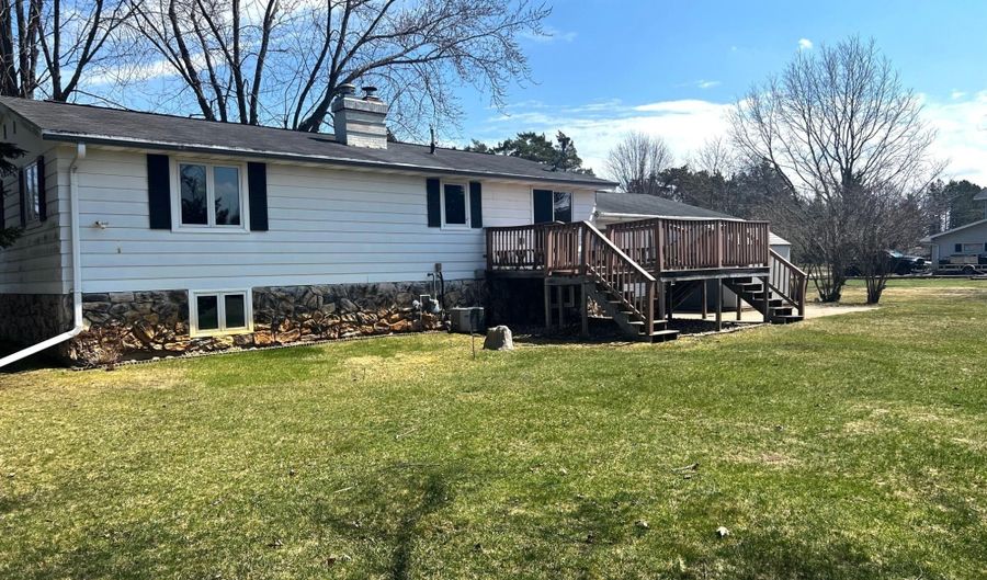 706 SUNSET Dr, Antigo, WI 54409 - 3 Beds, 2 Bath