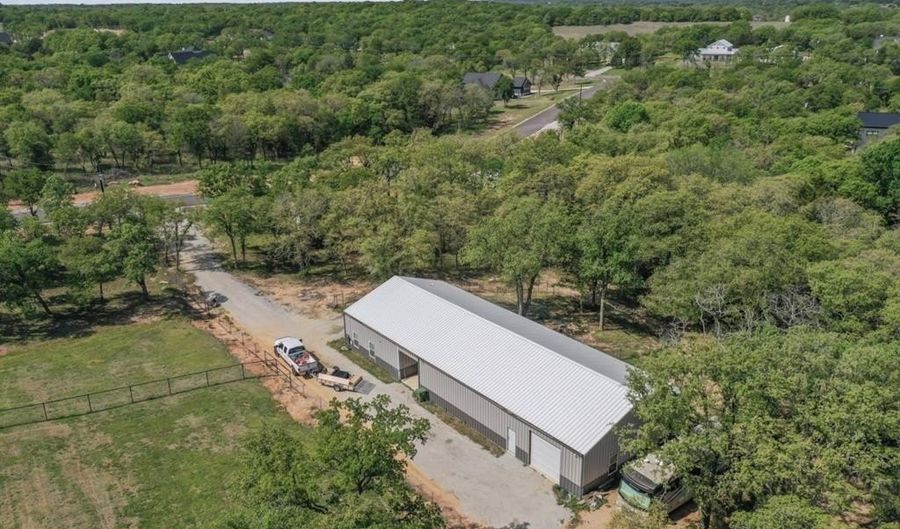 250 Creek Crossing St, Alvord, TX 76225 - 2 Beds, 2 Bath