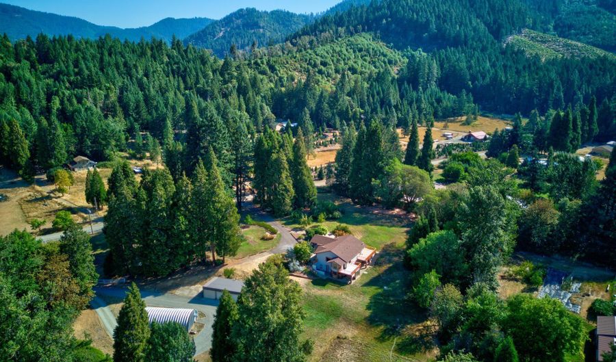 913 STARVEOUT CREEK Rd, Azalea, OR 97410 - 4 Beds, 3 Bath