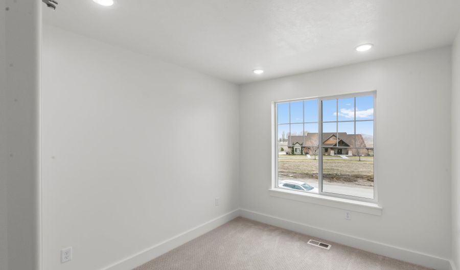 335 W 950 N, Brigham City, UT 84302 - 3 Beds, 3 Bath