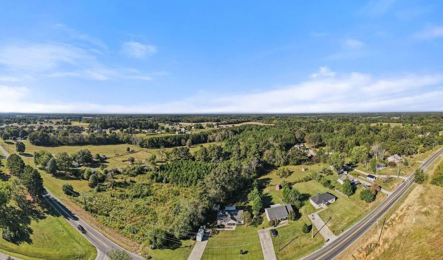 27557 Alabama Highway 251, Ardmore, AL 35739 - 3 Beds, 2 Bath