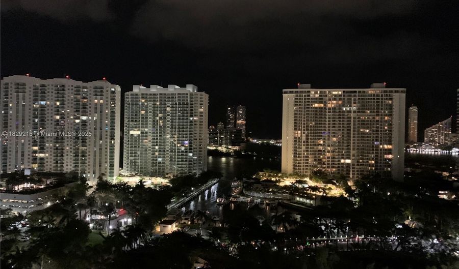 18181 NE 31st Ct 2104, Aventura, FL 33160 - 2 Beds, 2 Bath