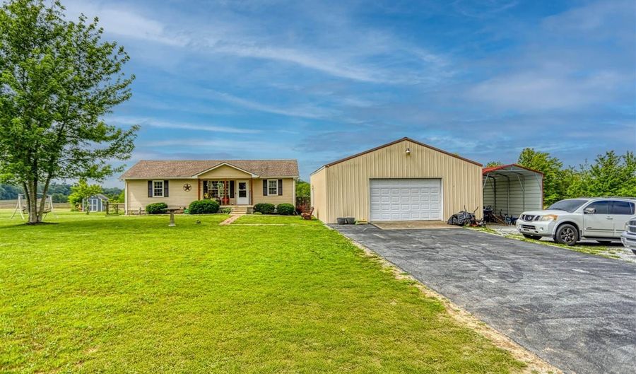 1459 Browning Rd, Auburn, KY 42206 - 3 Beds, 2 Bath