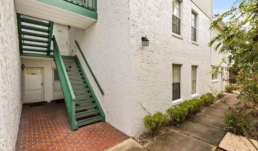 494 W PAR St 4, Orlando, FL 32804 - 2 Beds, 2 Bath