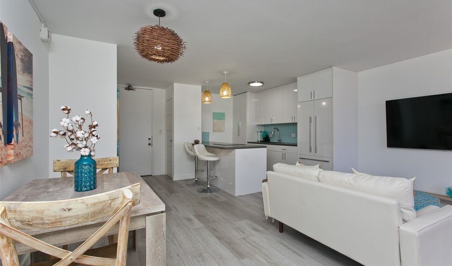 320 Liliuokalani Ave 602, Honolulu, HI 96815 - 2 Beds, 1 Bath