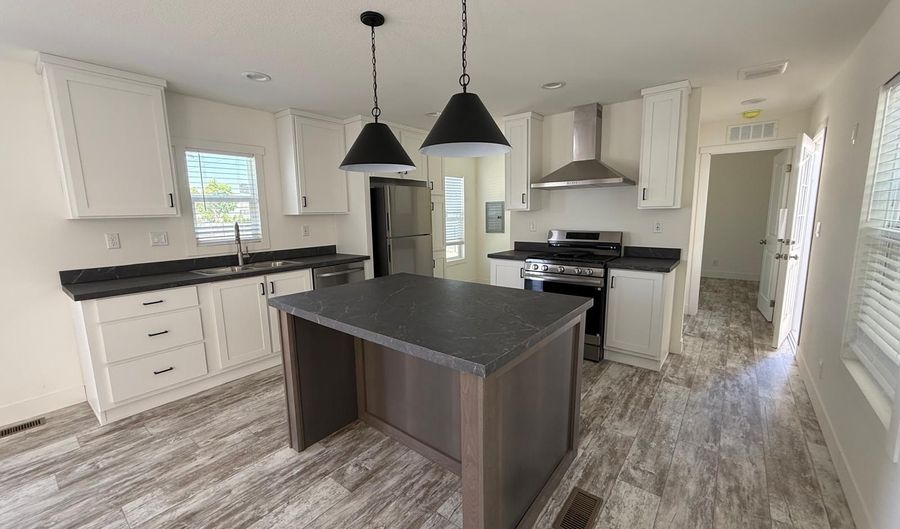3 Bochee Rd, Apple Valley, CA 92307 - 2 Beds, 2 Bath