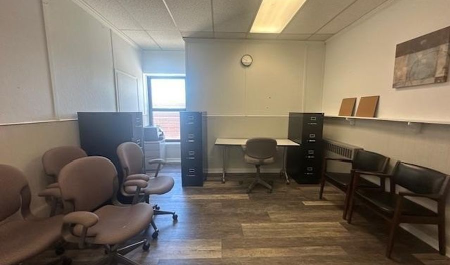 401 N Main St 201, Austin, MN 55912 - 0 Beds, 0 Bath