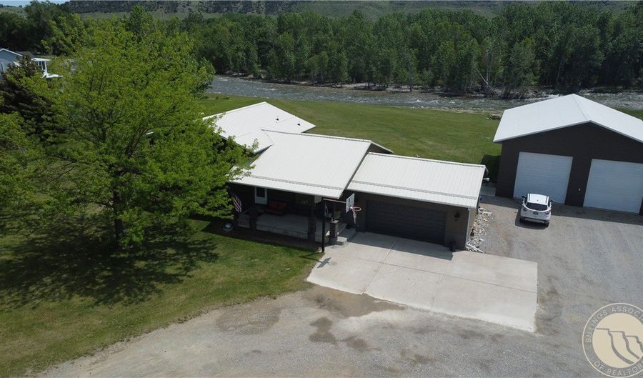 27 Rosebud Rd, Absarokee, MT 59001 - 4 Beds, 3 Bath