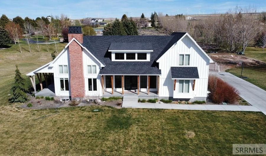 2155 S Foothill Rd, Ammon, ID 83401 - 6 Beds, 4 Bath