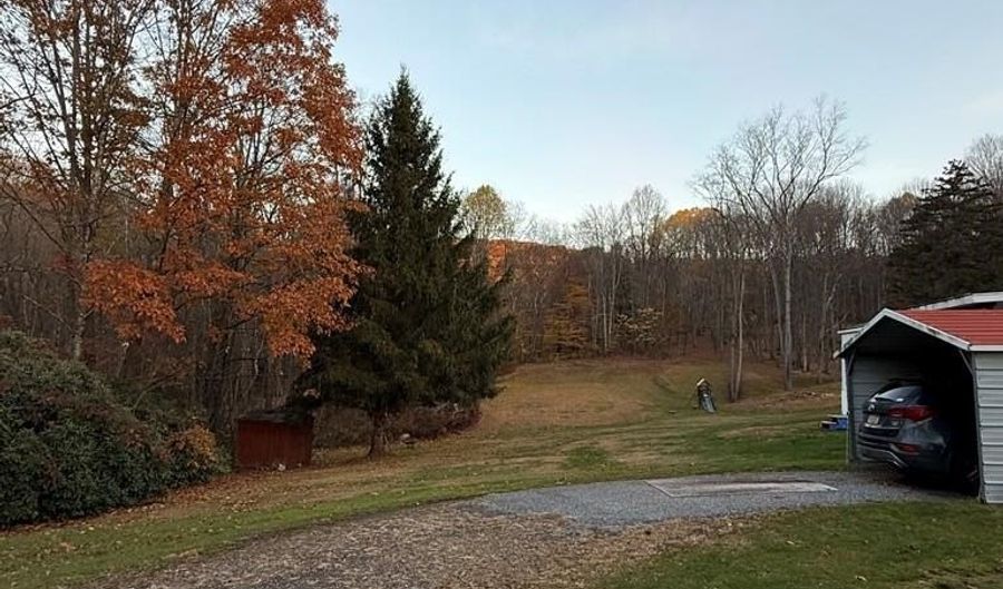 261 Oak St, Anita, PA 15711 - 3 Beds, 1 Bath