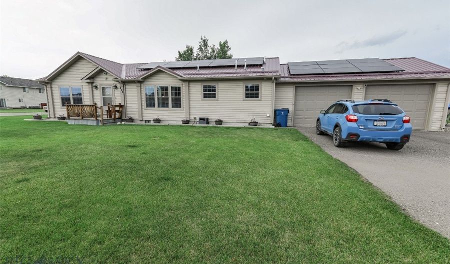 205 Bridge St, Big Timber, MT 59011 - 3 Beds, 2 Bath