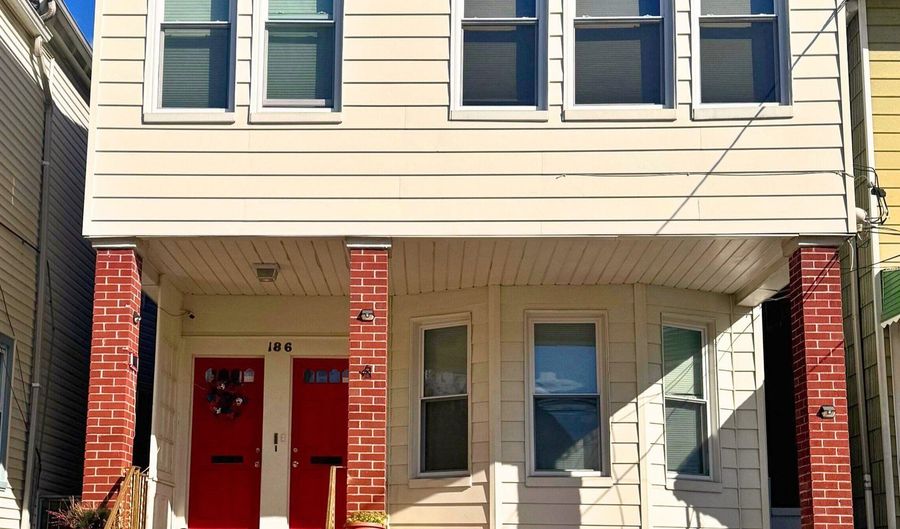 186 AVENUE C, Bayonne, NJ 07002 - 2 Beds, 1 Bath