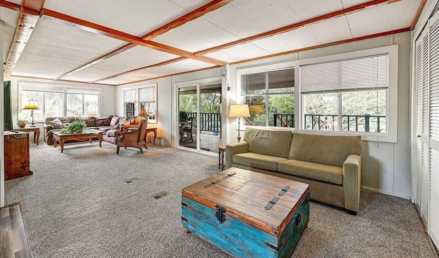 33601 N RIFLEMAN Rd, Cave Creek, AZ 85331 - 2 Beds, 3 Bath