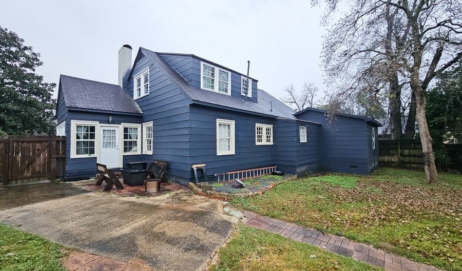 316 Taylor St, Americus, GA 31709 - 4 Beds, 3 Bath