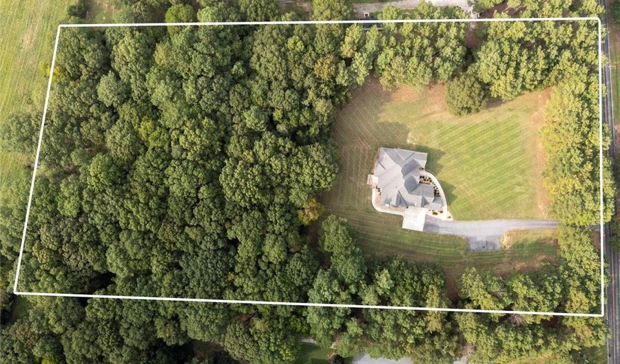 1421 Stringer Rd, Belton, SC 29627 - 5 Beds, 4 Bath