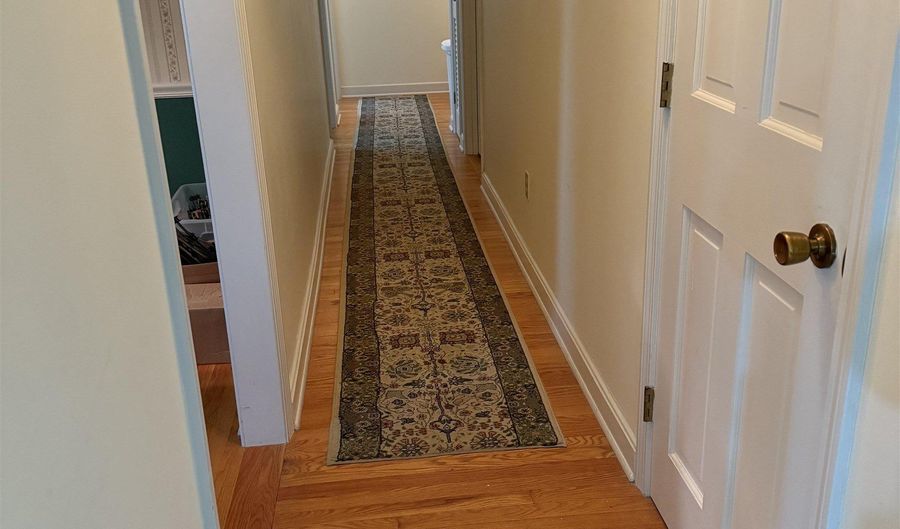 1226 Brainstorm Rd, Braintree, VT 05060 - 3 Beds, 4 Bath