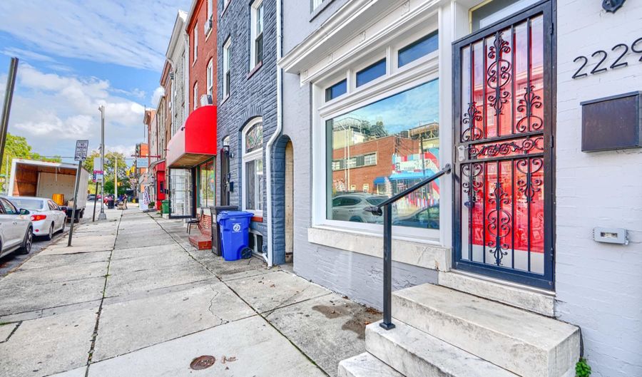 2229 EASTERN Ave, Baltimore, MD 21231 - 4 Beds, 4 Bath