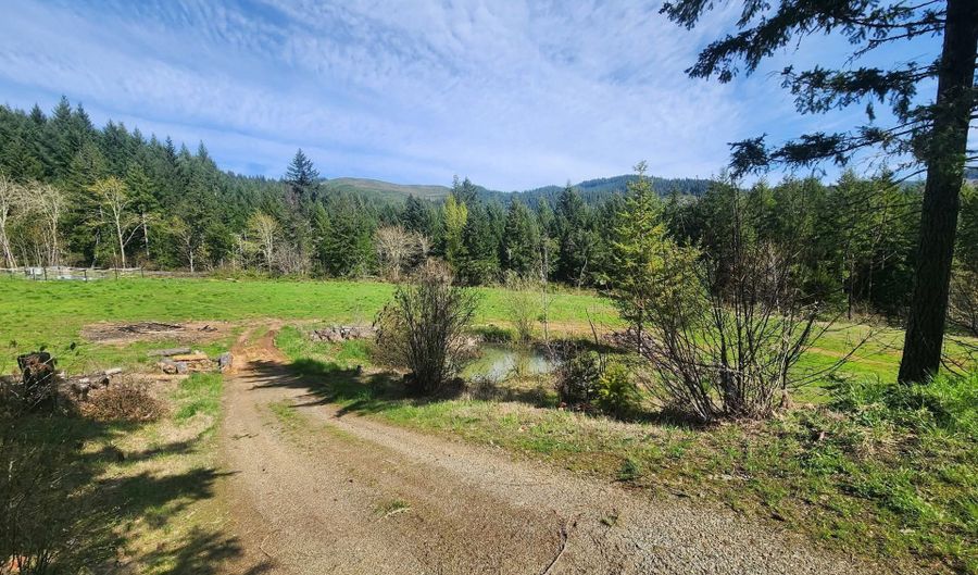 6228 UPPER COW CREEK Rd, Azalea, OR 97410 - 3 Beds, 2 Bath