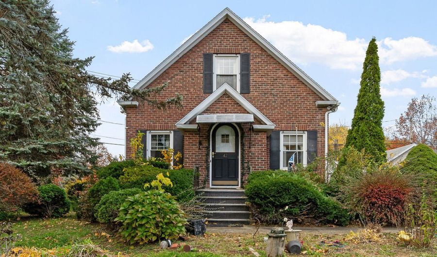 42 Collins Pl, Albany, NY 12208 - 3 Beds, null Bath