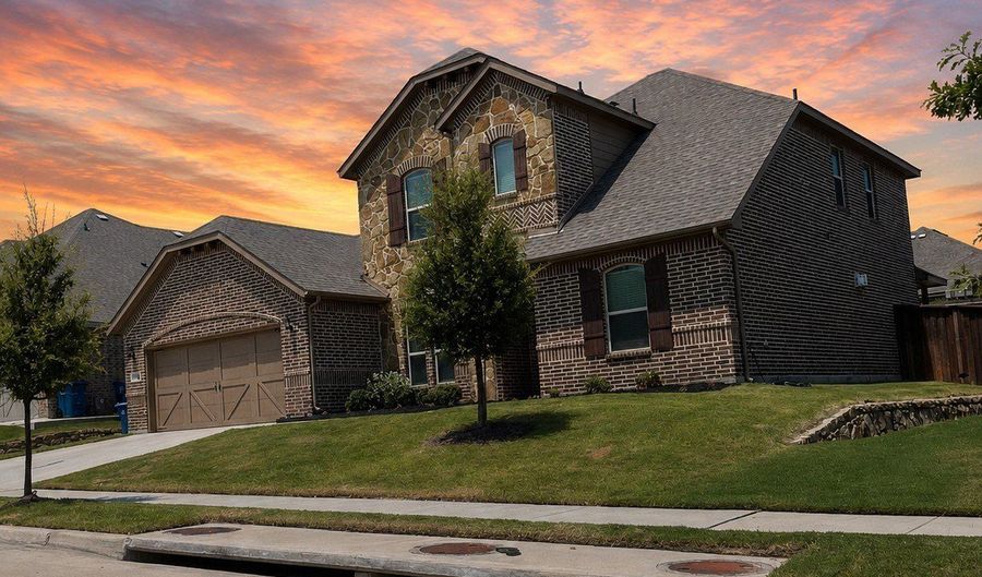 15108 Belclaire Ave, Aledo, TX 76008 - 5 Beds, 3 Bath