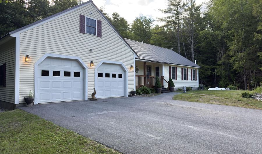 14 Wards Hill Rd, Baldwin, ME 04091 - 4 Beds, 2 Bath