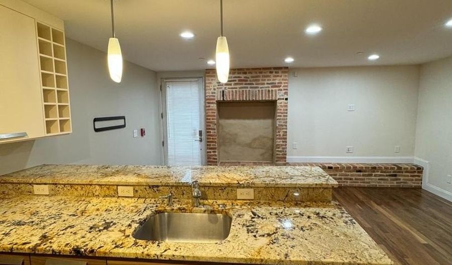 933 N CALVERT St #A, Baltimore, MD 21202 - 1 Beds, 1 Bath