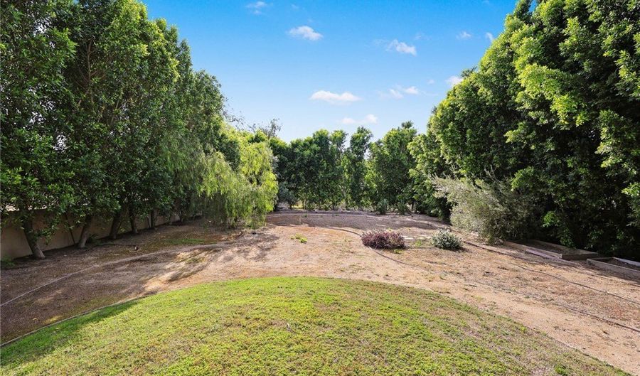 1201 S 10th Ave, Arcadia, CA 91006 - 5 Beds, 6 Bath