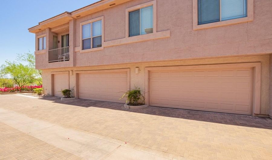 42424 N GAVILAN PEAK Pkwy 57104, Anthem, AZ 85086 - 2 Beds, 3 Bath