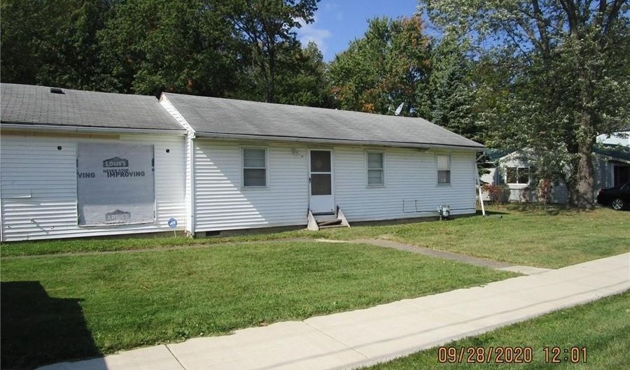 2817 Cemetery Rd, Ashtabula, OH 44004 - 2 Beds, 1 Bath