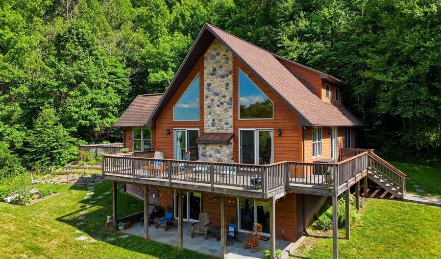 2411 QUAKER RUN Rd, Banco, VA 22711 - 3 Beds, 3 Bath