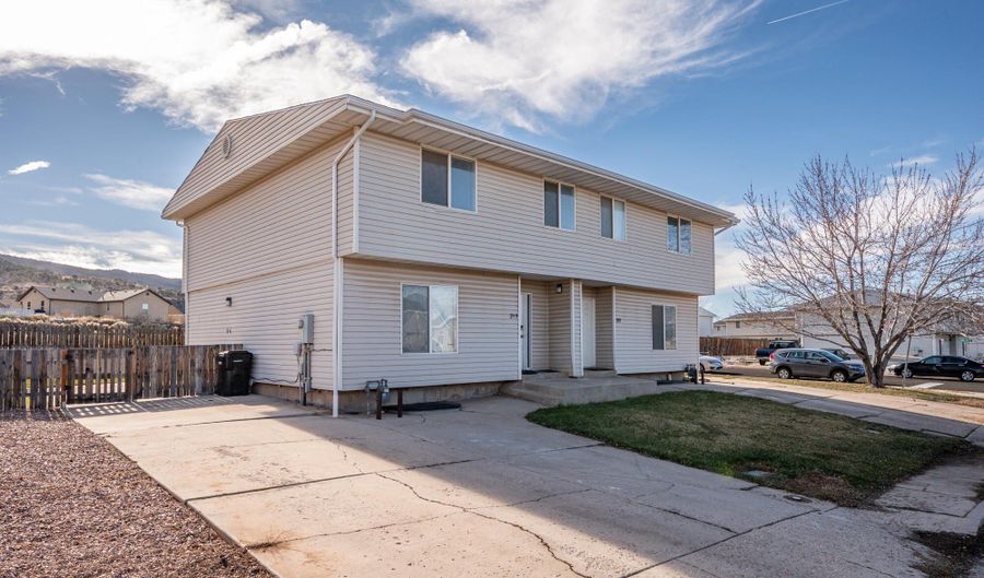 289 293 W Mountain View Dr, Cedar City, UT 84720 - 12 Beds, 0 Bath