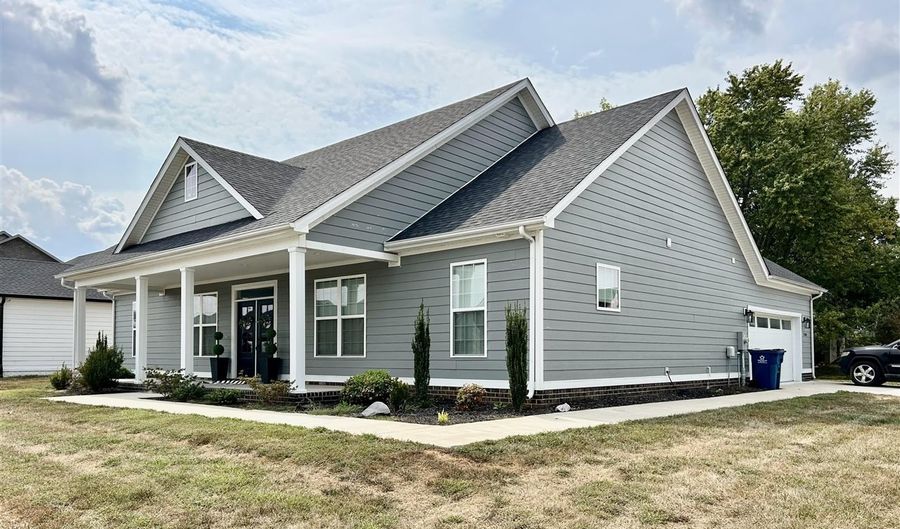 7101 Hilliard Cir, Alvaton, KY 42122 - 3 Beds, 3 Bath